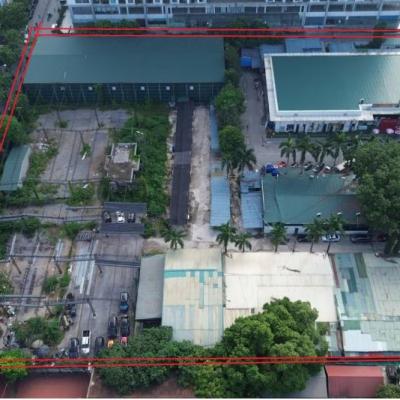 'ĐẤT VÀNG' HÔ BIẾN THÀNH BÃI GỬI XE VÀ CHỢ CÓC
