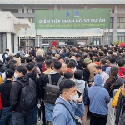 KHI NÀO HẾT CẢNH VẬT VÃ CHỜ ĐỢI, TRANH SUẤT MUA NHÀ Ở XÃ HỘI?